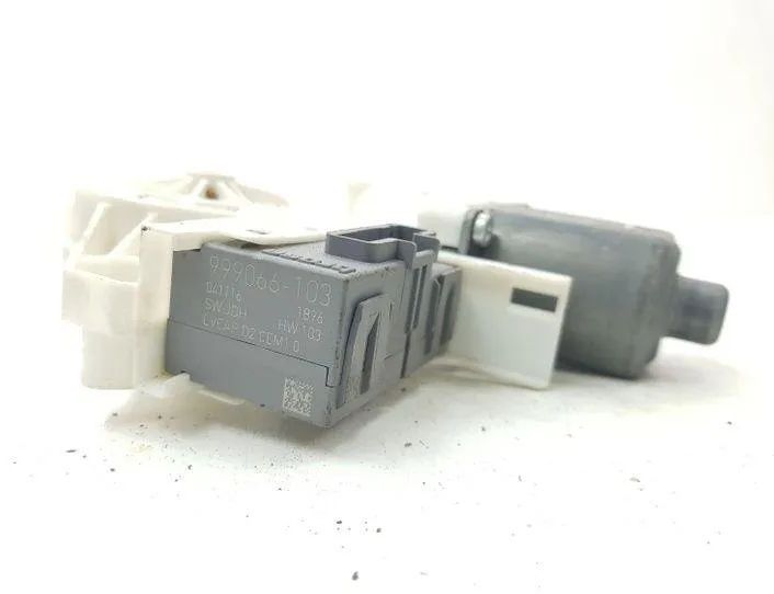 PEUGEOT 407 1 generation (2004-2010) Маторчик стеклоподъемника задней правой двери 999066103,0130822200 26418905