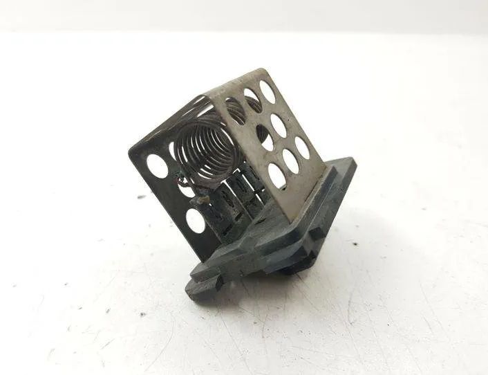 PEUGEOT 307 1 generation (2001-2008) Coolant fan relay 9641212480 26516374