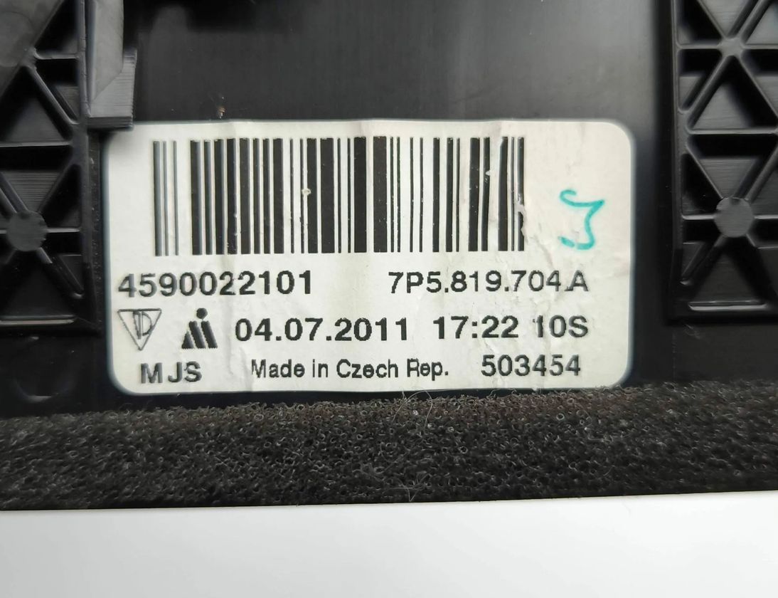 PORSCHE Cayenne 958 (2010-2018) Вентиляционные отверстия в приборной панели 7P5819704A,503454 29970391