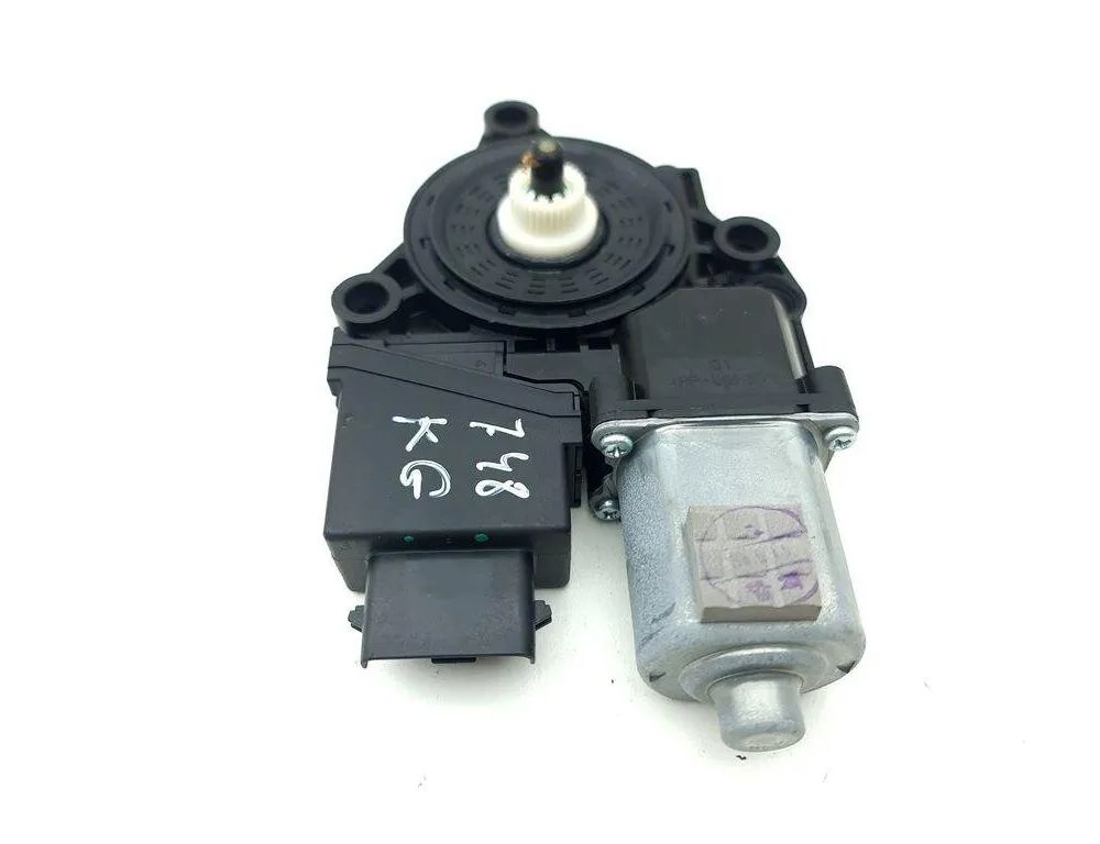 KIA Optima 4 generation (2015-2020) Aizmugurējo kreiso durvju loga pacēlāja motorīts 83450D4000 30330724