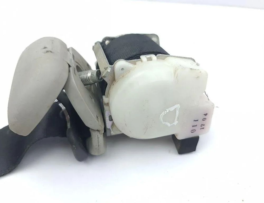 TOYOTA Corolla Verso 1 generation (2001-2009) Labās puses bagāžnieka drošības josta 7L1550 31008665