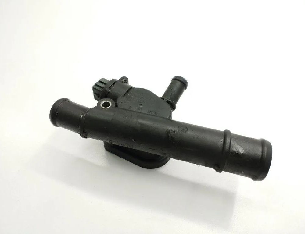 VOLKSWAGEN Beetle 2 generation (1998-2012) Шланги охлаждающей жидкости 038121133 31170475