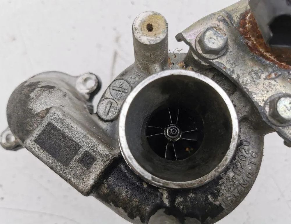 CITROËN C4 Picasso 2 generation (2013-2018) Turbīna 14032701987,4937352020 31170537