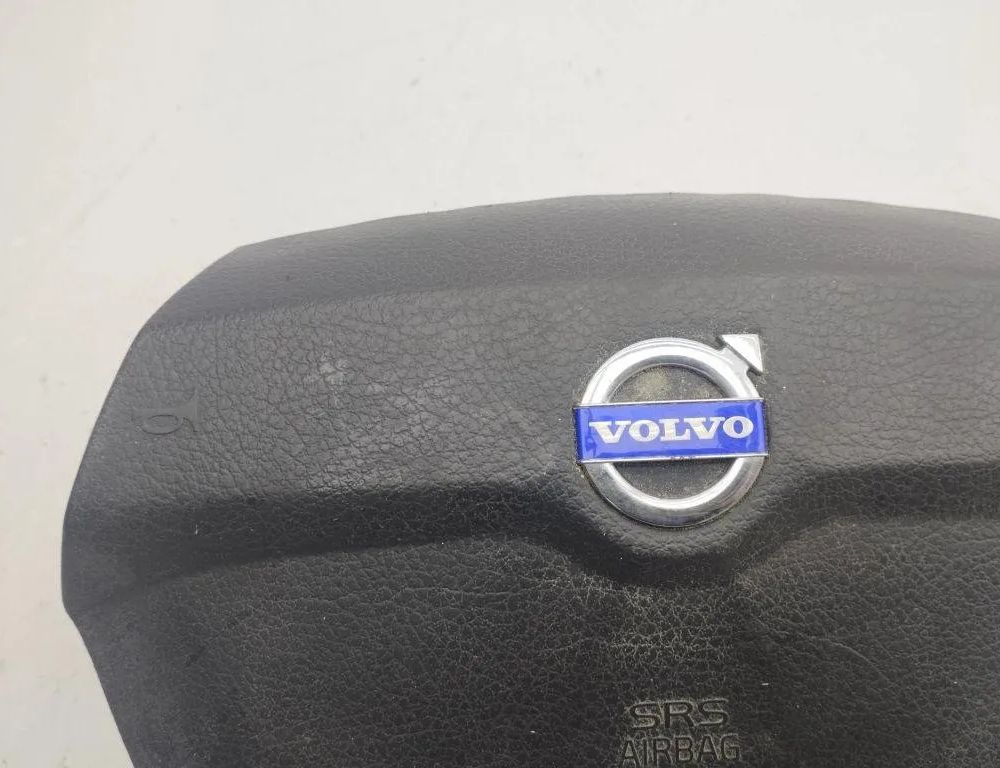 VOLVO XC90 1 generation (2002-2014) Steering Wheel Airbag 8686221 31175640