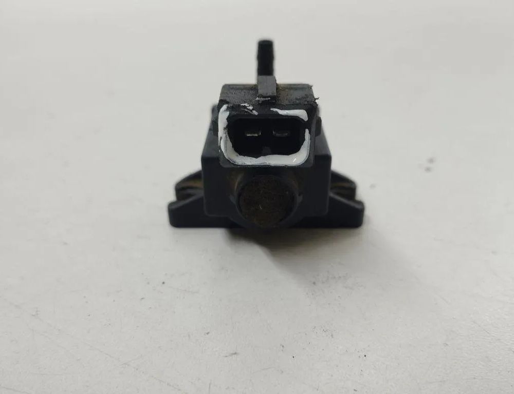 VOLVO XC60 1 generation (2008-2017) Vacuum Valve 31219977 31175870