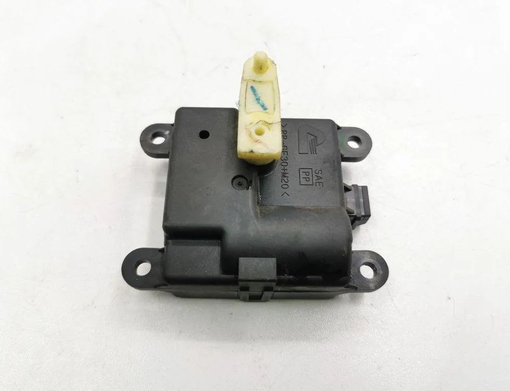 NISSAN Murano Z50 (2002-2008) Клапаны управления внутренним подогревом 3F12030820,061023D 31181305
