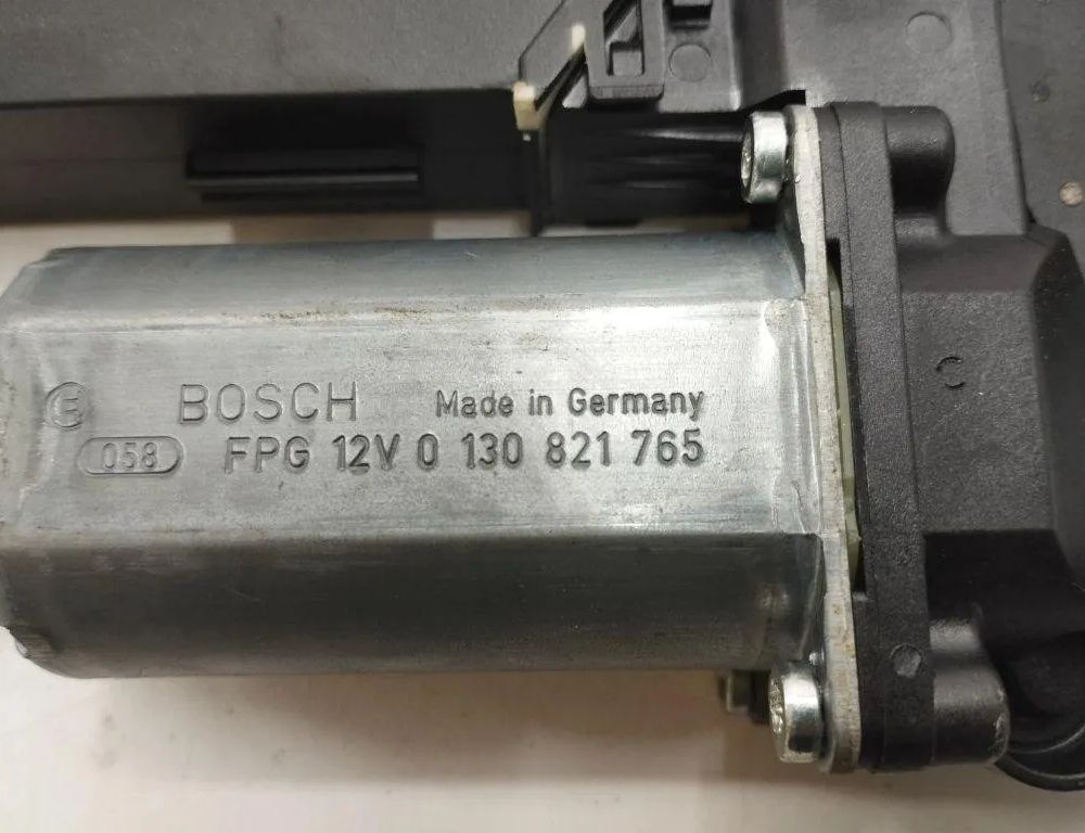 PORSCHE Cayenne 955 (2002-2010) Rear Left Door Window Control Motor 0130821765 31182932