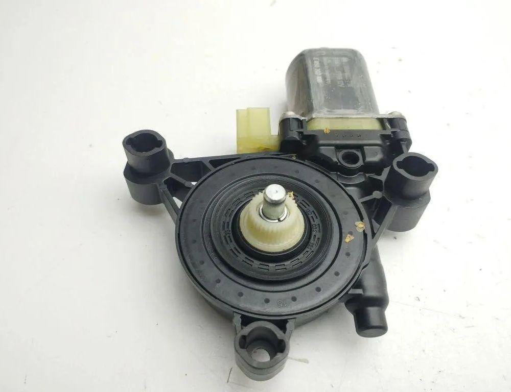 AUDI Q2 1 generation (2016-2024) Priekšējo kreiso durvju logu pacēlāja motorīts 5Q0959802B 31191018