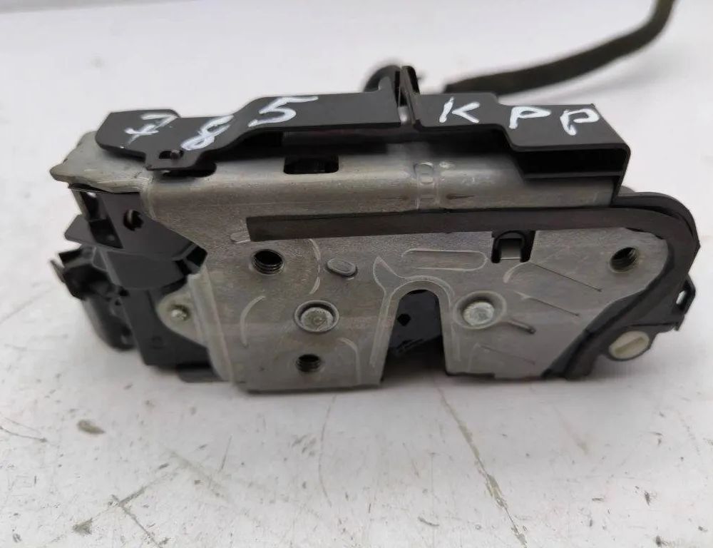 AUDI A3 8Y (2020-2024) Замок передней левой двери C5D5TC837015D 31192803