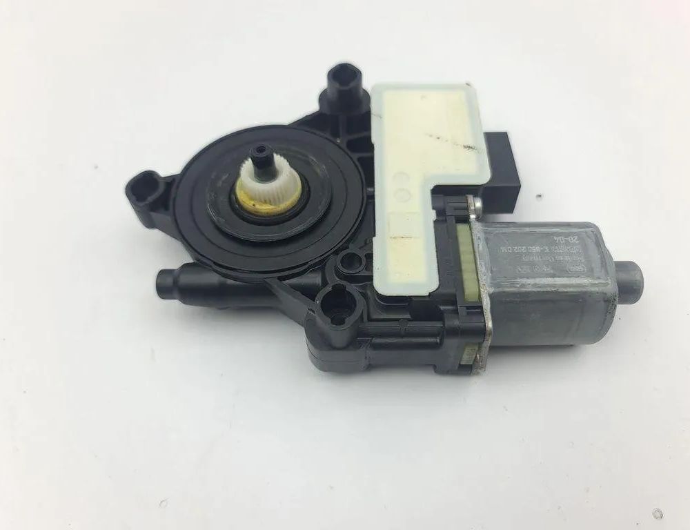 SEAT Leon 4 generation (2020-2023) Маторчик стеклоподъемника задней правой двери 5Q0959408 31194578