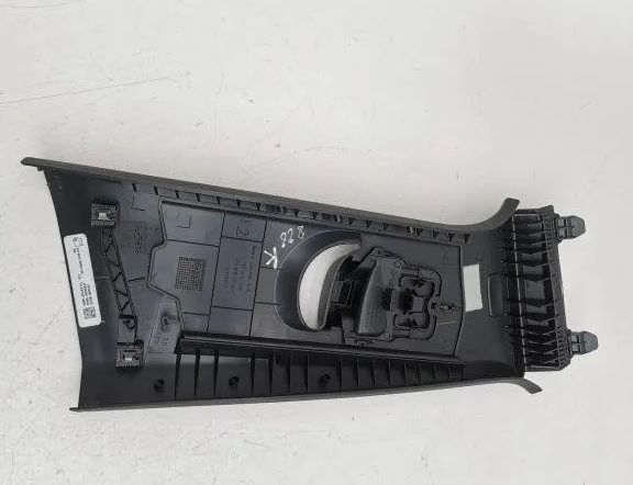 VOLKSWAGEN Golf 8 generation (2019-2023) Боковая стойка левой стороны 5H0867243B 31197275