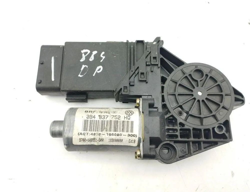 VOLKSWAGEN Passat B5 (1996-2005) Priekšējo kreiso durvju logu pacēlāja motorīts 3B4837752 31200211