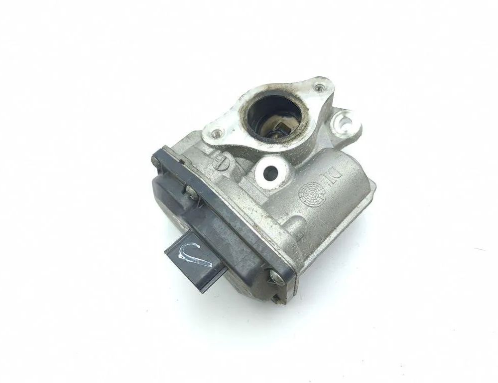 INFINITI QX30 1 generation (2016-2020) EGR Valve 147102557R 31201225