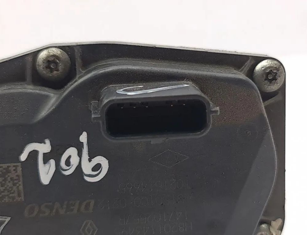 INFINITI QX30 1 generation (2016-2020) EGR Valve 147102557R 31201225