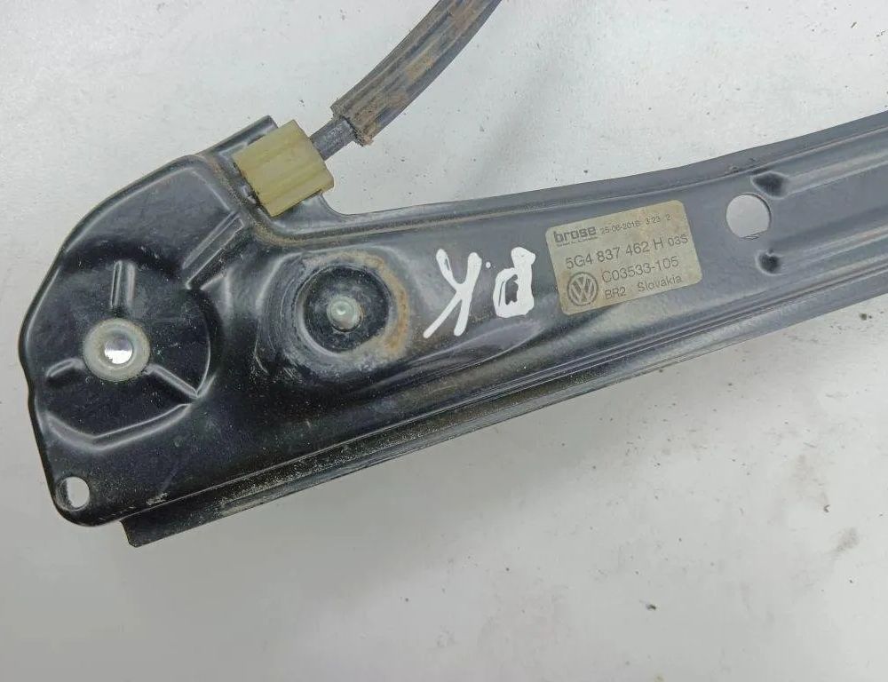 VOLKSWAGEN Golf 8 generation (2019-2023) Стеклоподъемник задней правой двери 5G4837462H 31206212