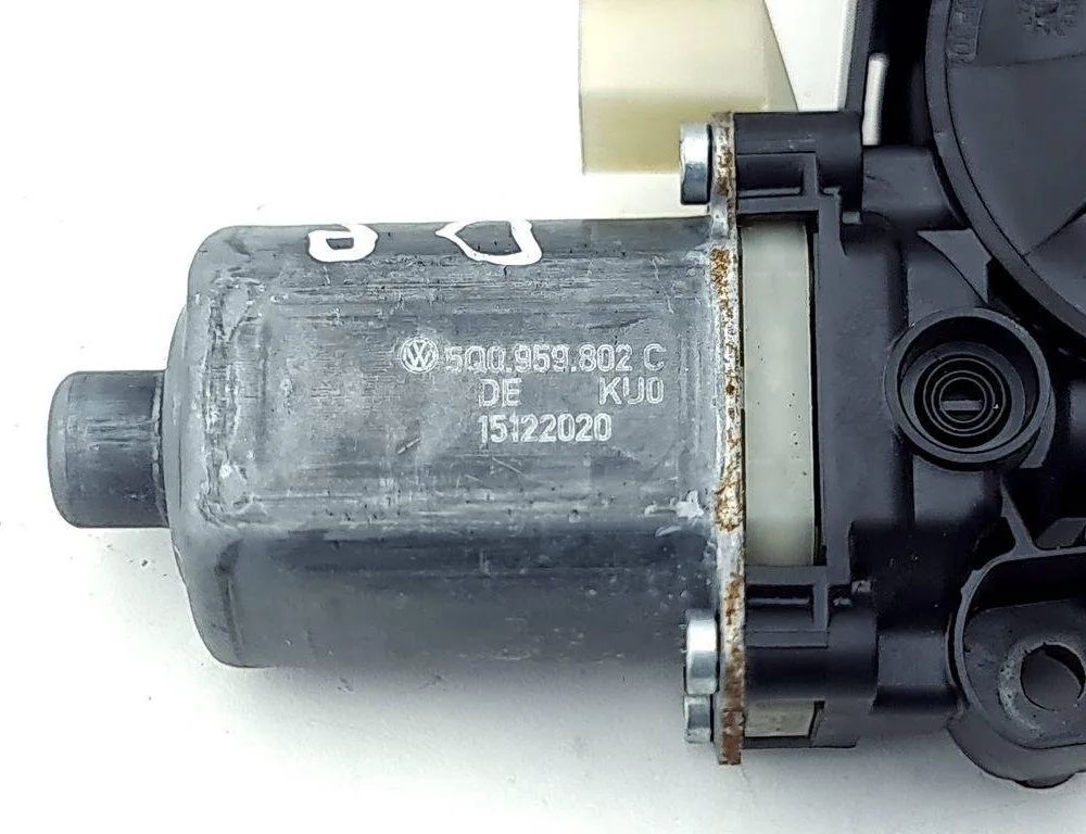 SEAT Leon 4 generation (2020-2023) Front Left Door Window Regulator Motor 5Q0959802C 31524038