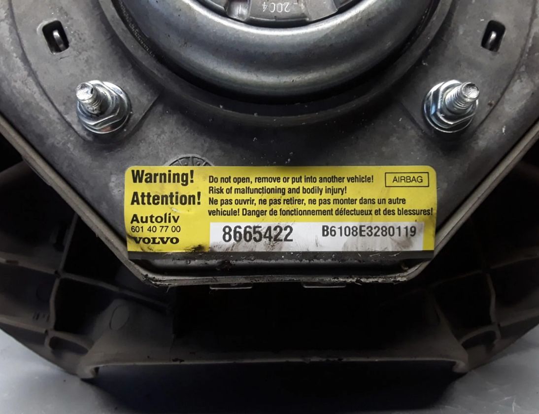 VOLVO XC90 1 generation (2002-2014) Подушка безопасности руля 8665422 23579040