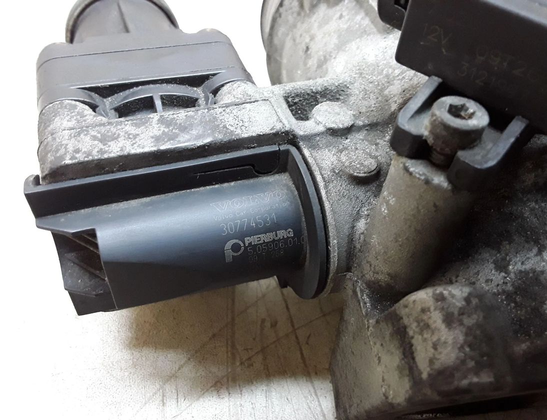VOLVO XC60 1 generation (2008-2017) EGR Valve 30774531,31272702 23587721
