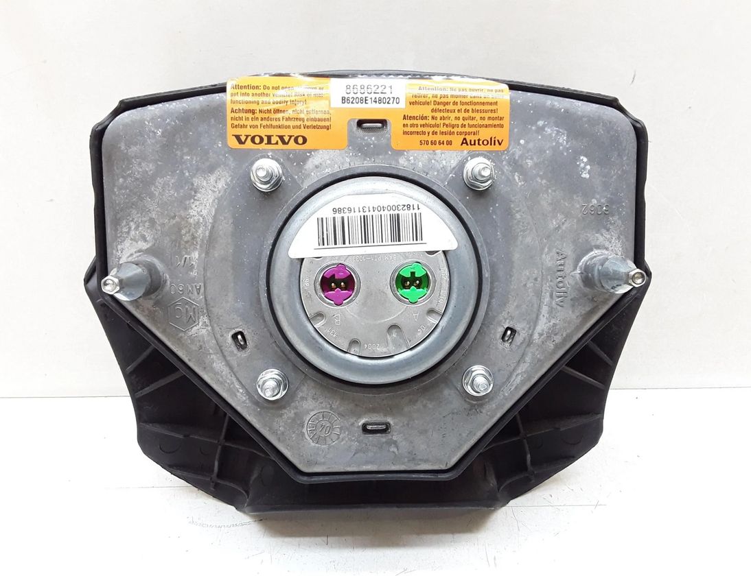 VOLVO XC90 1 generation (2002-2014) Подушка безопасности руля 8686221 23591171