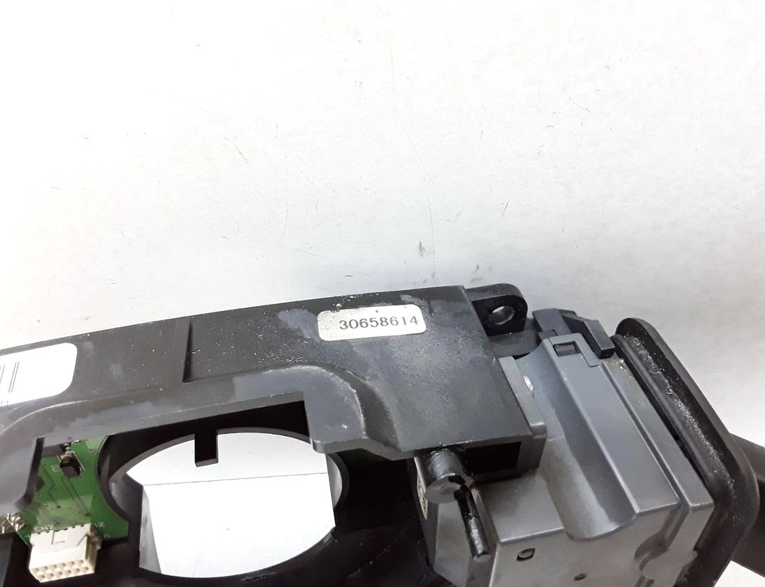 VOLVO XC90 1 generation (2002-2014) Stikla tīrītāja rokturis 8691545,30658614 23592619