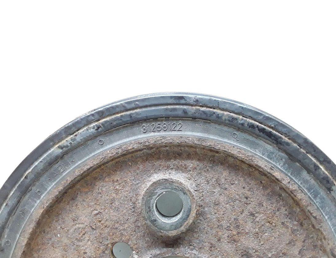 VOLVO V70 3 generation (2007-2020) Crankshaft Pulley 31258122 23593040