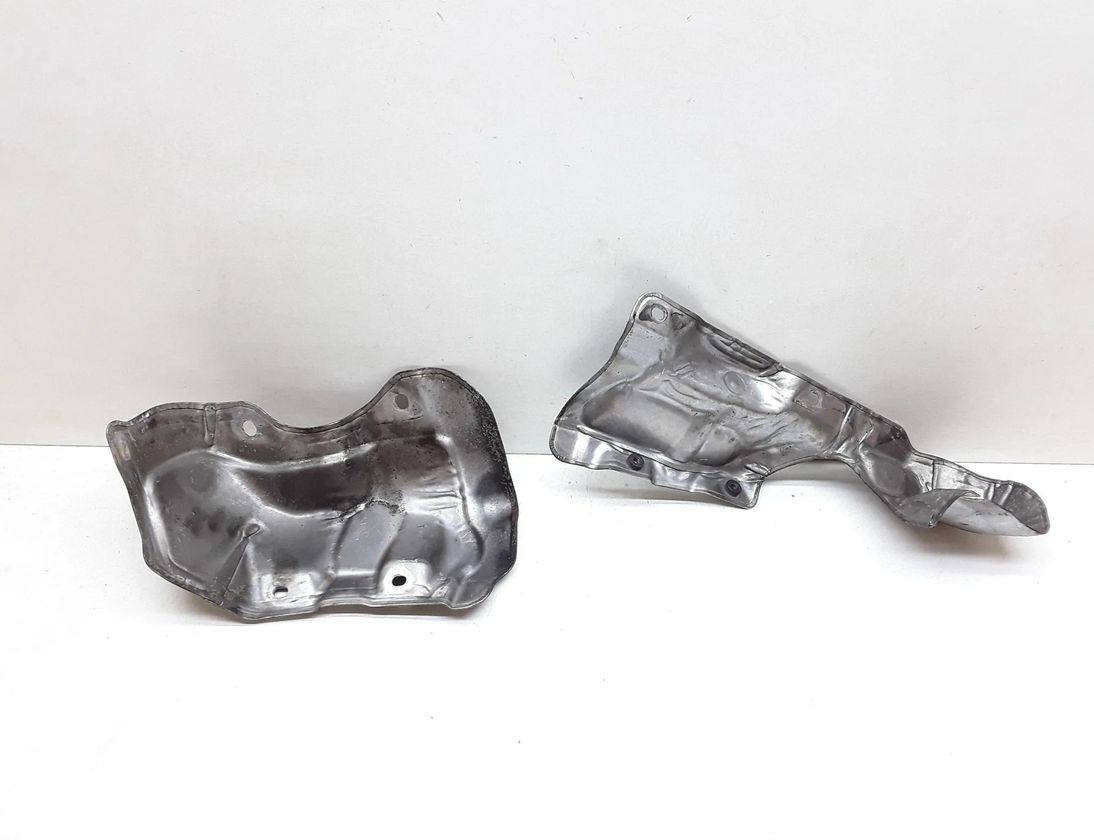 VOLVO V40 2 generation (2012-2020) Heat Protection AM519N454KA,AV619N454AB 23602099