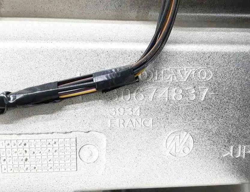 VOLVO V70 3 generation (2007-2020) Крышка багажника 30674837 32646564
