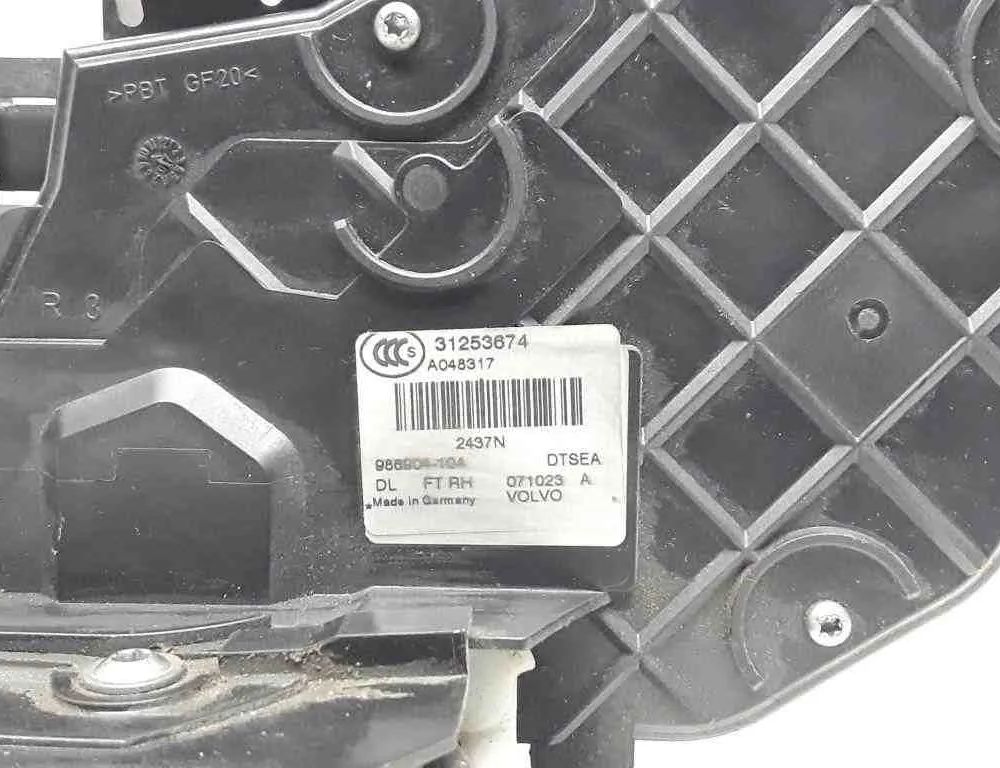 VOLVO S80 2 generation (2006-2020) Priekšējo labo durvju slēdzene 31253674 32654436