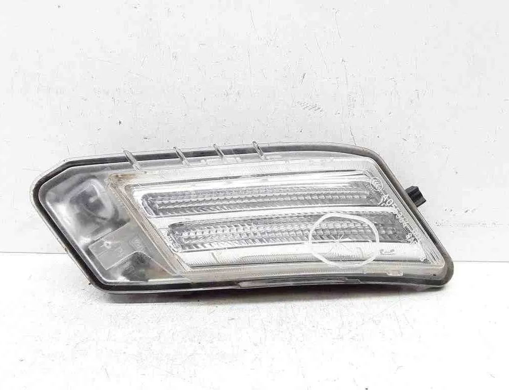 VOLVO XC60 1 generation (2008-2017) Дополнительный фонарь передний левый 89076804 32656322