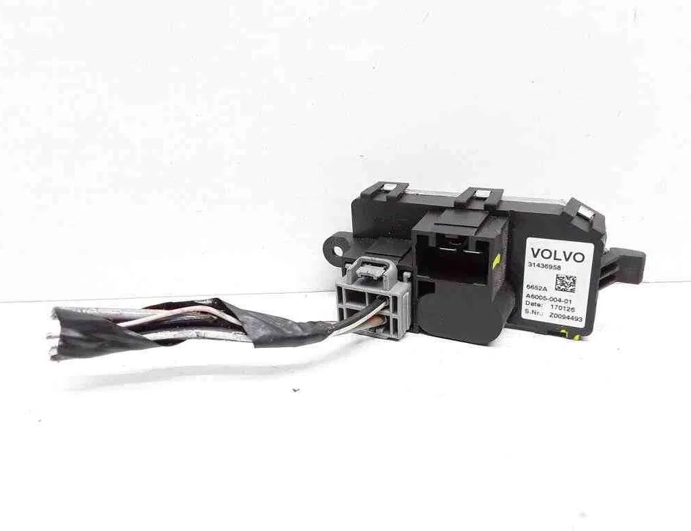 VOLVO V40 Cross Country 1 generation (2012-2020) Salona mazā ventilatora relejs 31436958 32659854