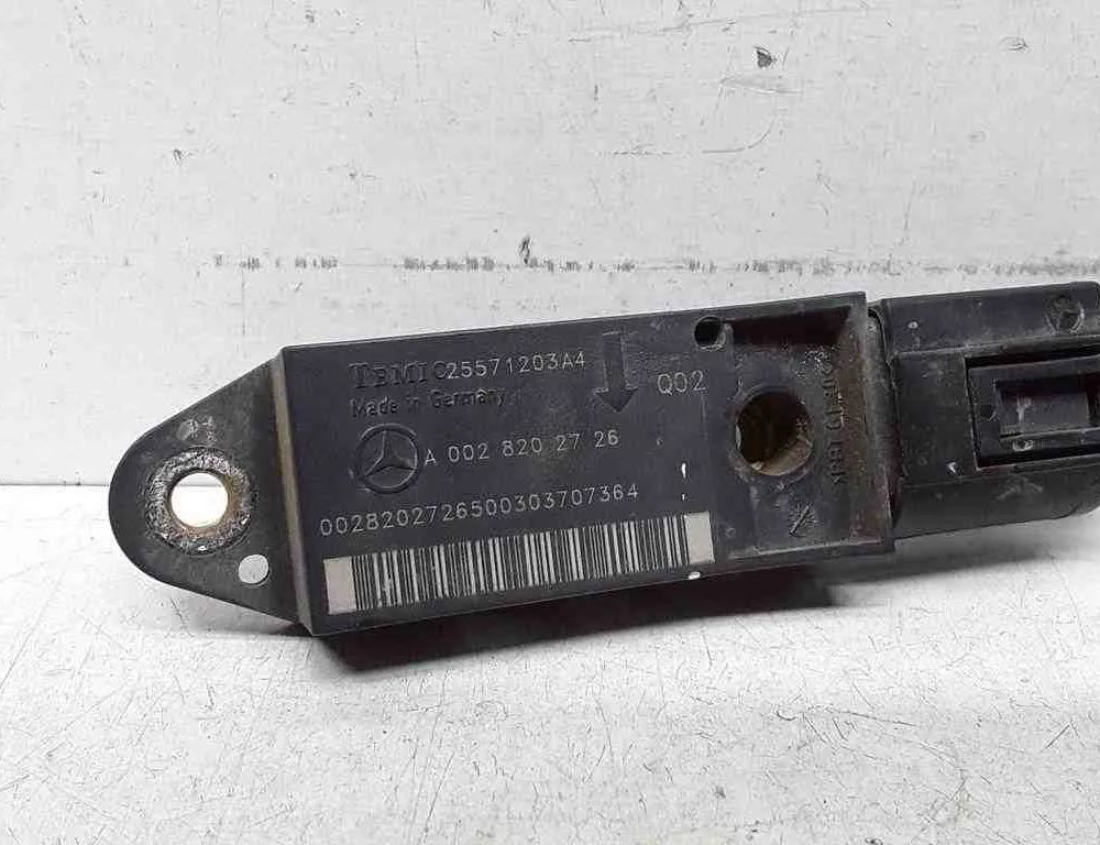 MERCEDES-BENZ E-Class W211/S211 (2002-2009) Aizmugurējais kreisais trieciena sensors A0028202726 32660256