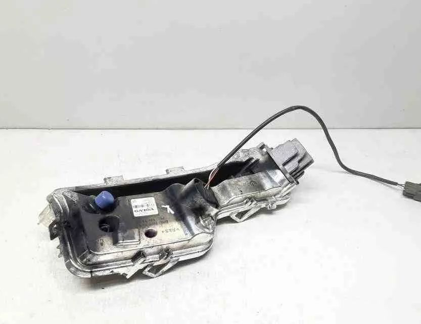 VOLVO V60 1 generation (2010-2020) Priekšējais kreisais papildu lukturis 31420395 32663082