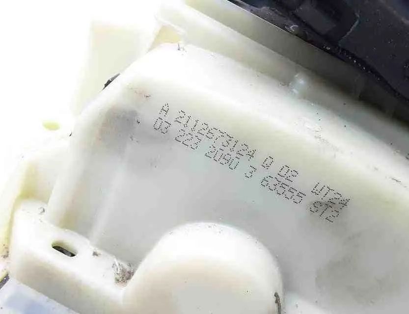 MERCEDES-BENZ E-Class W211/S211 (2002-2009) Pārnesumu pārslēgšanas mehānisms A2112673124 32669438