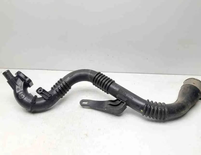 RENAULT Captur 1 generation (2013-2019) шланг радиатора интеркулера 1049601,104951A 32671535