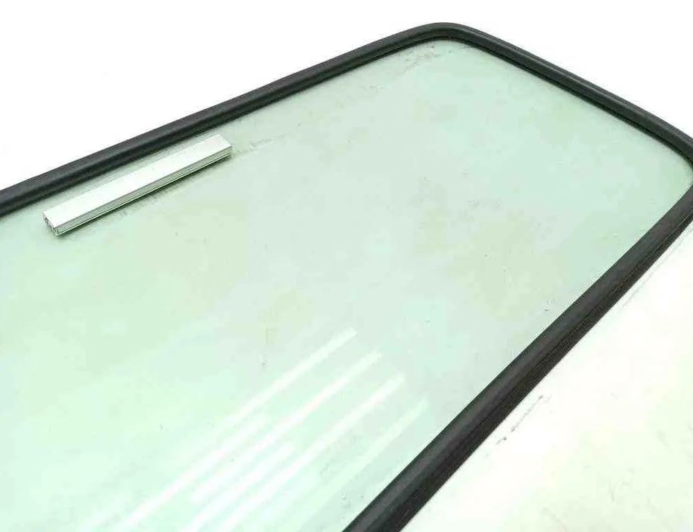 IVECO Daily 3 generation (1999-2006) Стекло заднее 43R0Q048 32704462