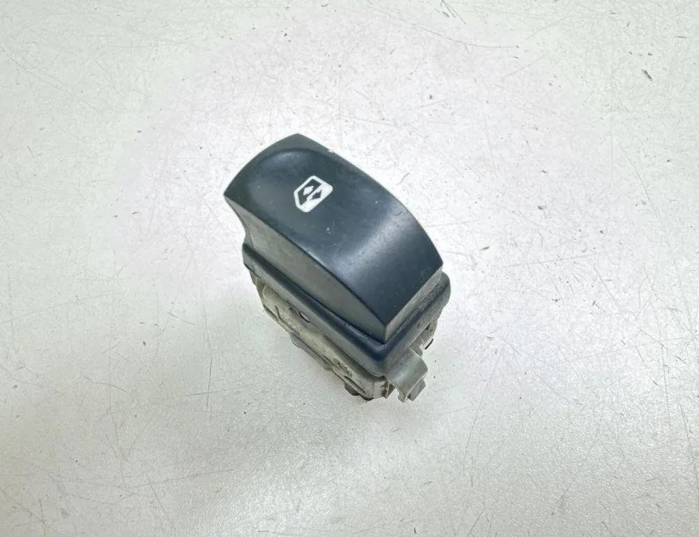 RENAULT Espace 3 generation (1996-2002) Кнопка стеклоподъемника задней левой двери 2808202 31377274