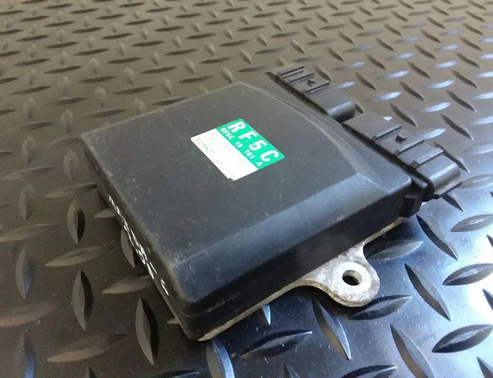 MAZDA 6 GG (2002-2007) Fuel injectors control unit RF5C,RF5C18701A 31378794