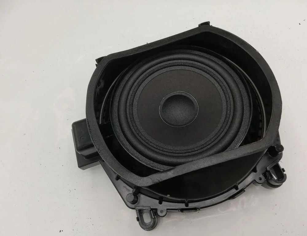 BMW X5 E70 (2006-2013) Сабвуфер 183534,65139218694 31763254