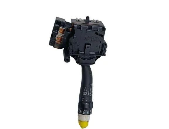 TOYOTA Avensis 2 generation (2002-2009) Wiper Control 8465205170 31769349