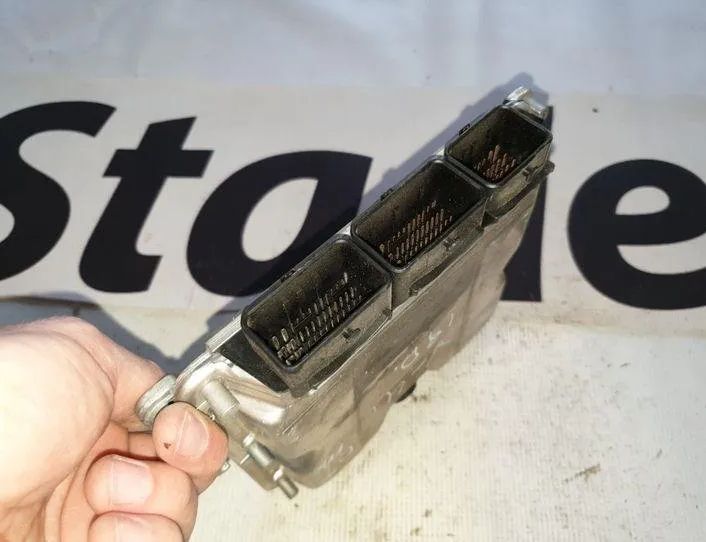 VOLVO S40 1 generation (1996-2004) Engine Control Unit ECU 010,441,306,300,000,281 21490294