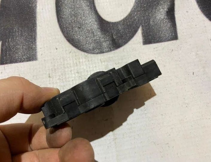 BMW X5 E70 (2006-2013) Salona sildītāja vadības vārsti 650,750,000,412 21490612