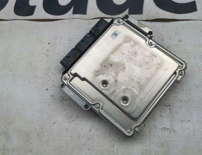 CITROËN C5 1 generation (2001-2008) Motora vadības bloks 132,109,662,930,000,810 21492217