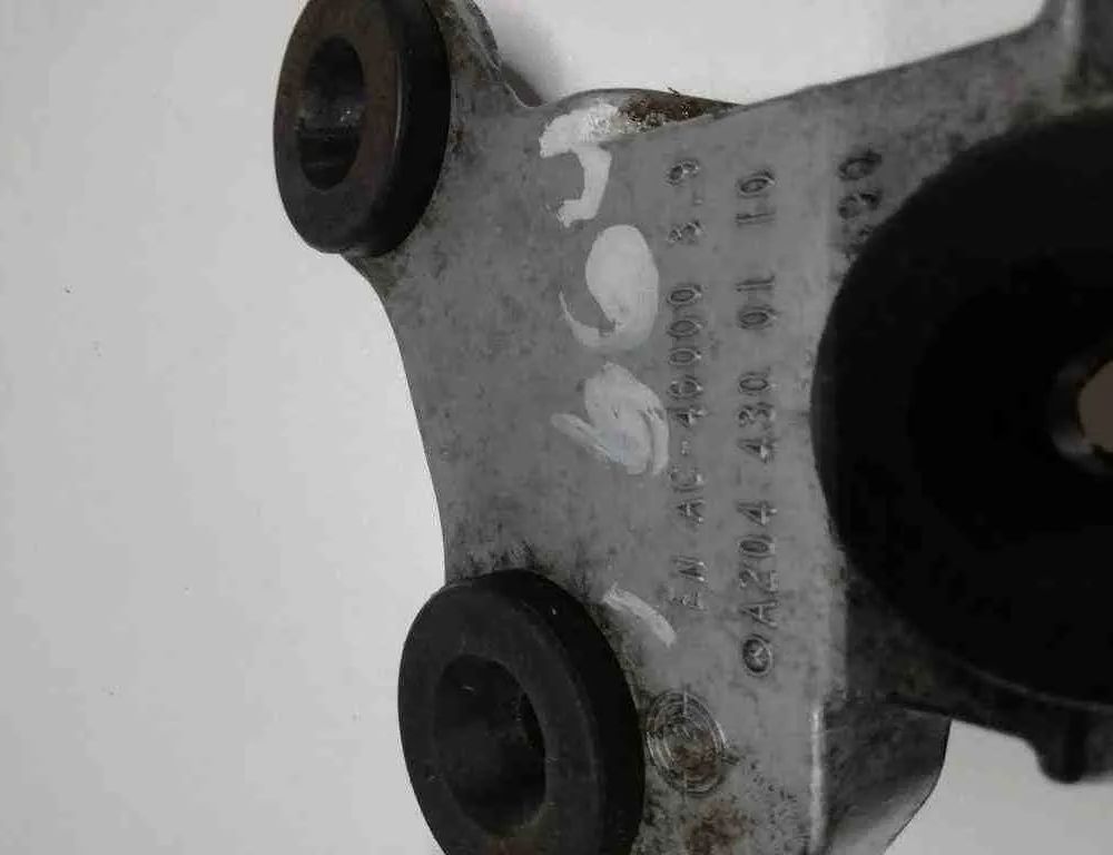 MERCEDES-BENZ C-Class W204/S204/C204 (2004-2015) Держатель насоса ABS AC46000,A2044300110 32674173