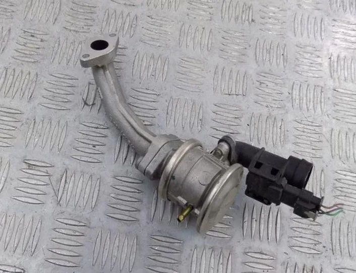 AUDI A5 8T (2007-2016) EGR Valve 07L131101F 27463001