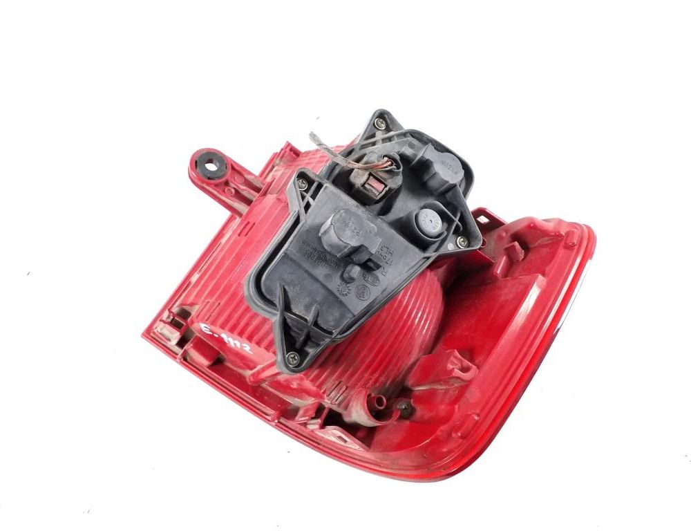 VOLKSWAGEN Touran 1 generation (2003-2015) Фонарь задний правый 33107116