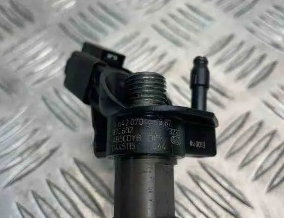 MERCEDES-BENZ E-Class W211/S211 (2002-2009) Degvielas sprausla 6420701387,0445115064,68028405AA,A6420701387,5175827AA,A6420700587,A642070138780 32448037