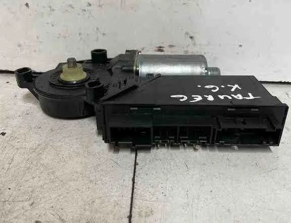 VOLKSWAGEN Touareg 1 generation (2002-2010) Rear Left Door Window Control Motor 7L0959795,05074360 32450077