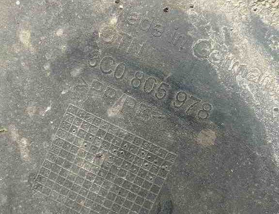 VOLKSWAGEN Passat B7 (2010-2015) Передний правый подкрылок 3C0805978 32453303