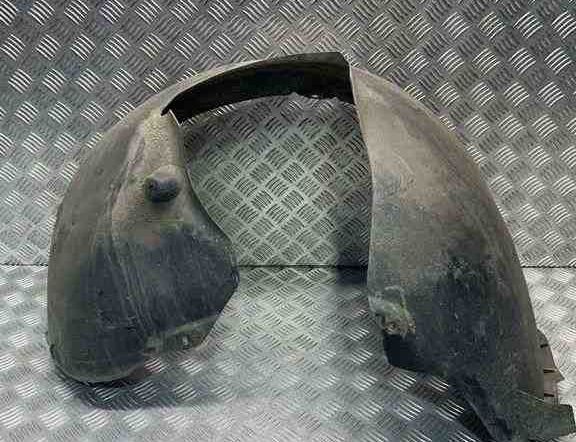 VOLKSWAGEN Passat B7 (2010-2015) Передний правый подкрылок 3C0805978 32453303