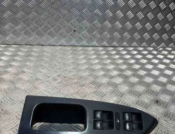 VOLKSWAGEN Touran 1 generation (2003-2015) Aizmugurējo labo durvju loga pacelšanas slēdzis 1T1867371 32458454